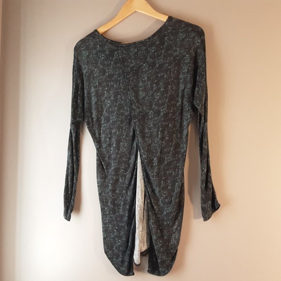 🌞 Aritizia Wilfred 2 x La Riviere Open Back Tops Grey and Black Size XS - Picture 10 of 16